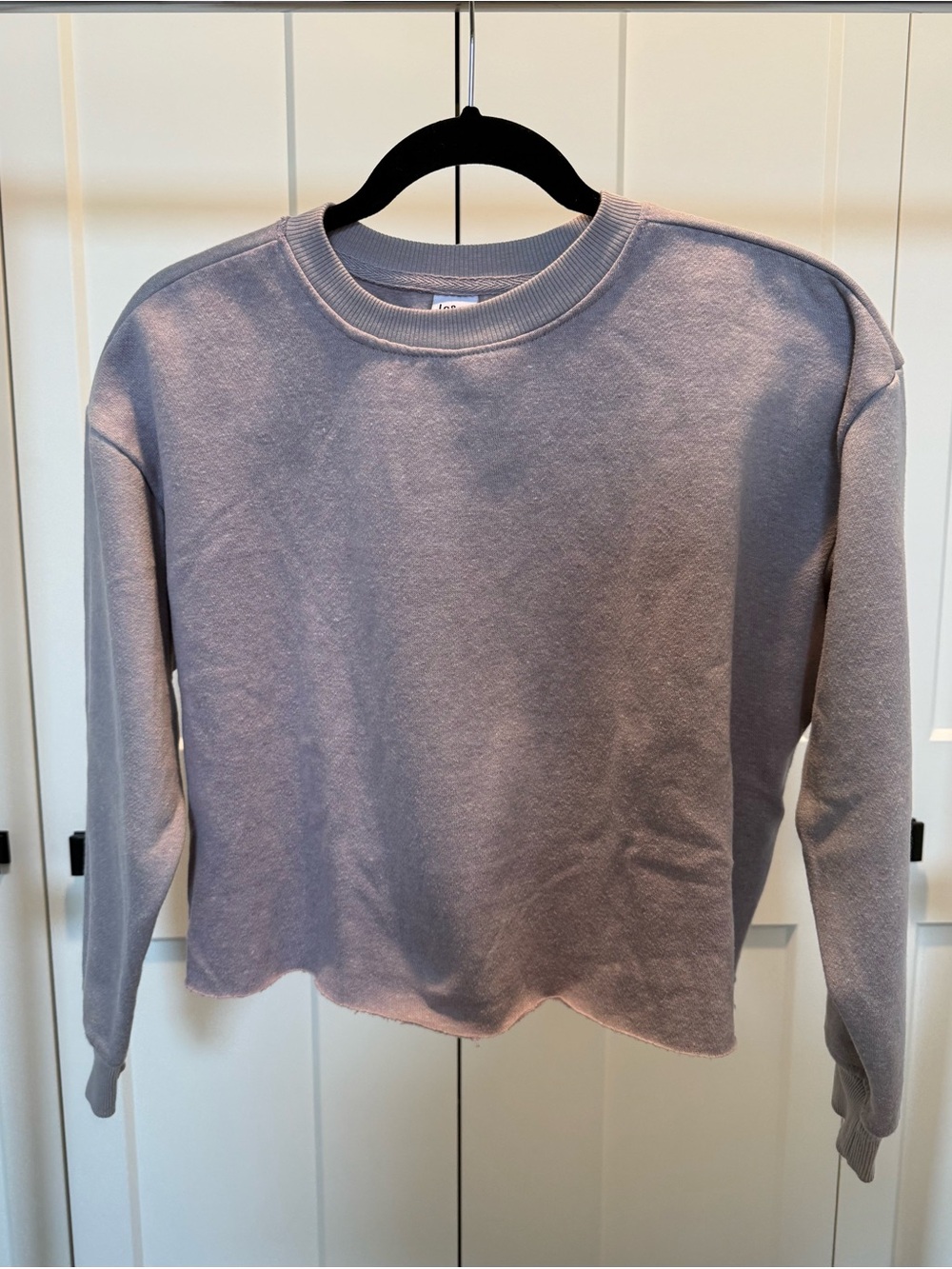 Women's Lavender Cropped Crewneck Sweatshirt